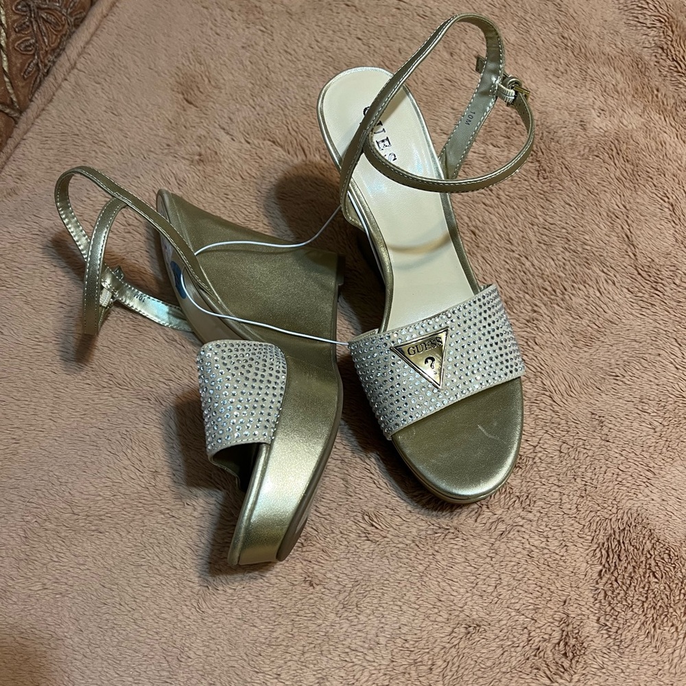 Guess Woman’s Shoes Sandals Platform New Size 10 Gold With Rhinestones